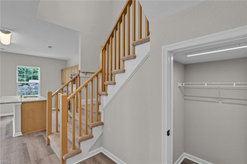 Photo 10 of 46 residential for sale in Portsmouth virginia