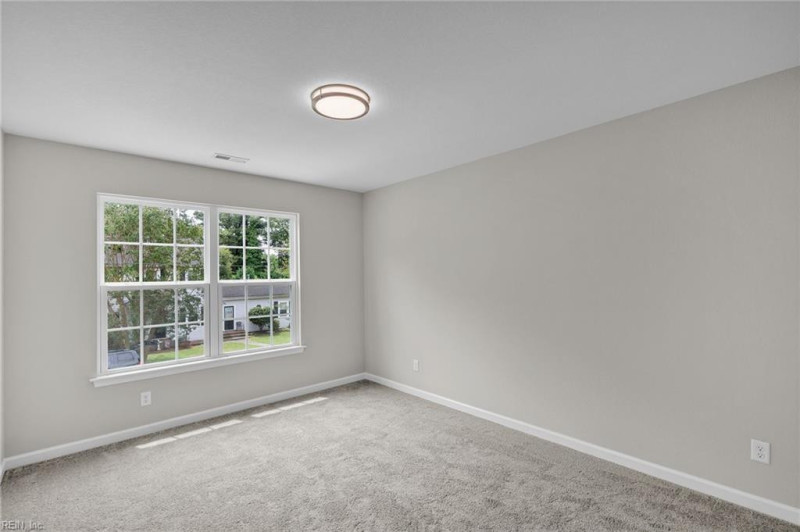 Photo 27 of 46 residential for sale in Portsmouth virginia