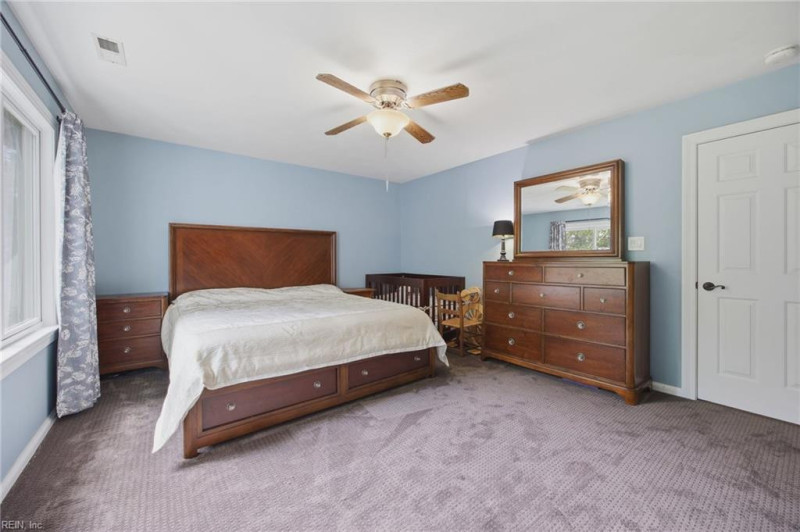 Photo 24 of 40 residential for sale in Chesapeake virginia