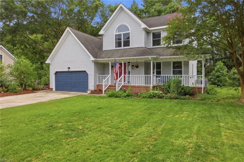 Photo 3 of 40 residential for sale in Chesapeake virginia
