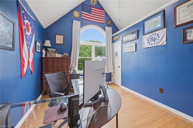 Photo 30 of 40 residential for sale in Chesapeake virginia