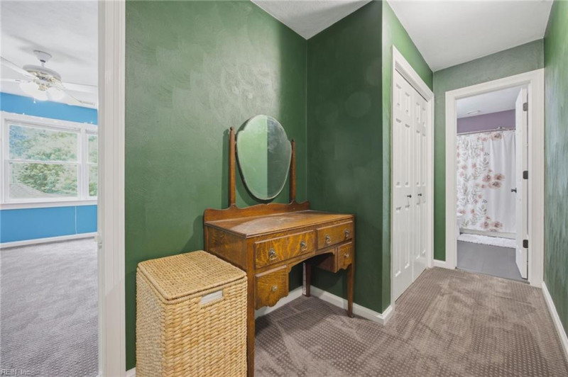 Photo 33 of 40 residential for sale in Chesapeake virginia