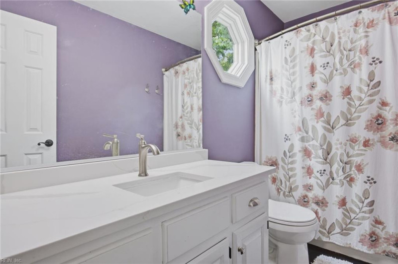 Photo 35 of 40 residential for sale in Chesapeake virginia