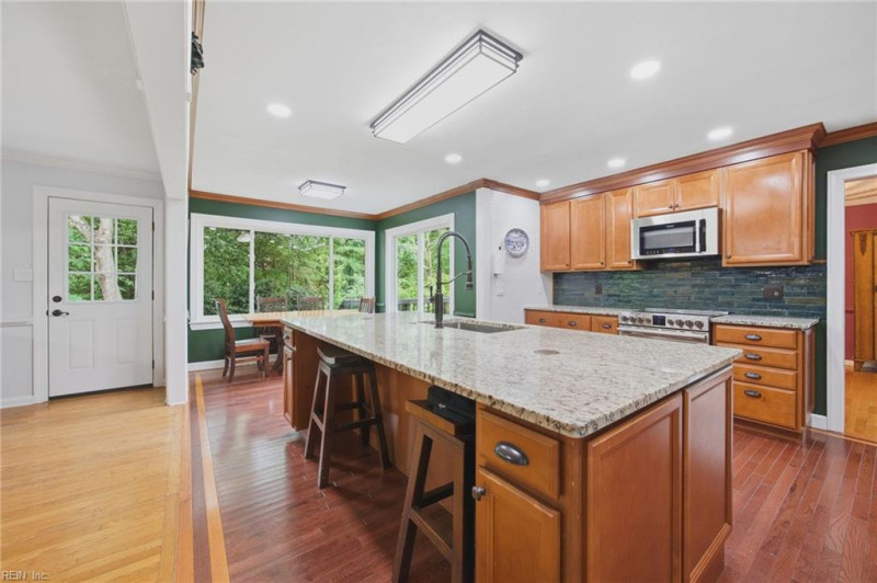 Photo 9 of 40 residential for sale in Chesapeake virginia