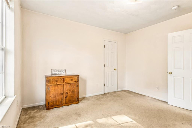 Photo 31 of 43 residential for sale in Norfolk virginia