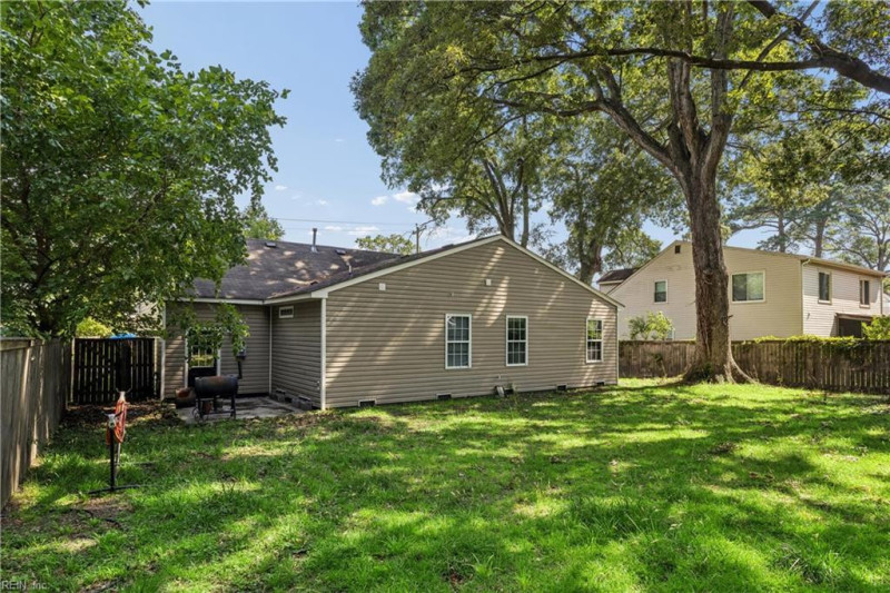 Photo 37 of 43 residential for sale in Norfolk virginia