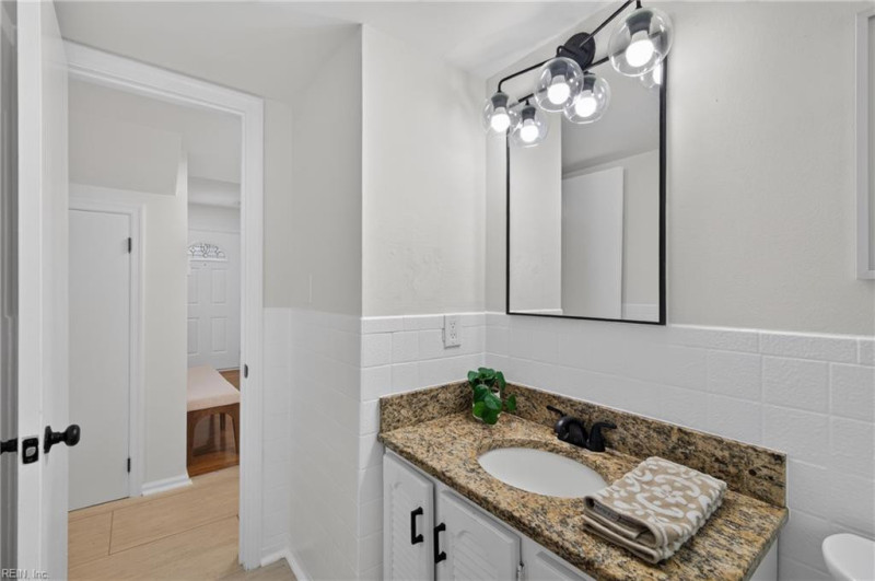 Photo 11 of 41 residential for sale in Newport News virginia