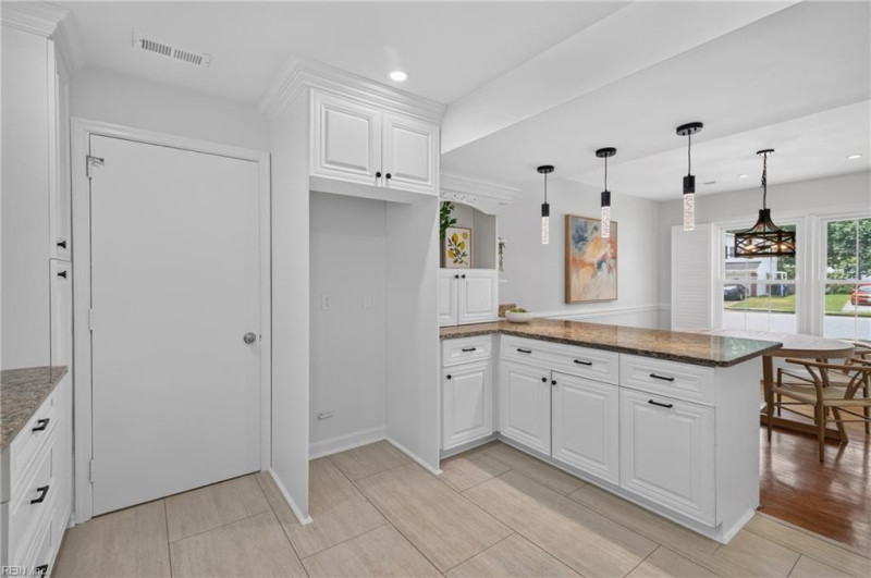 Photo 16 of 41 residential for sale in Newport News virginia