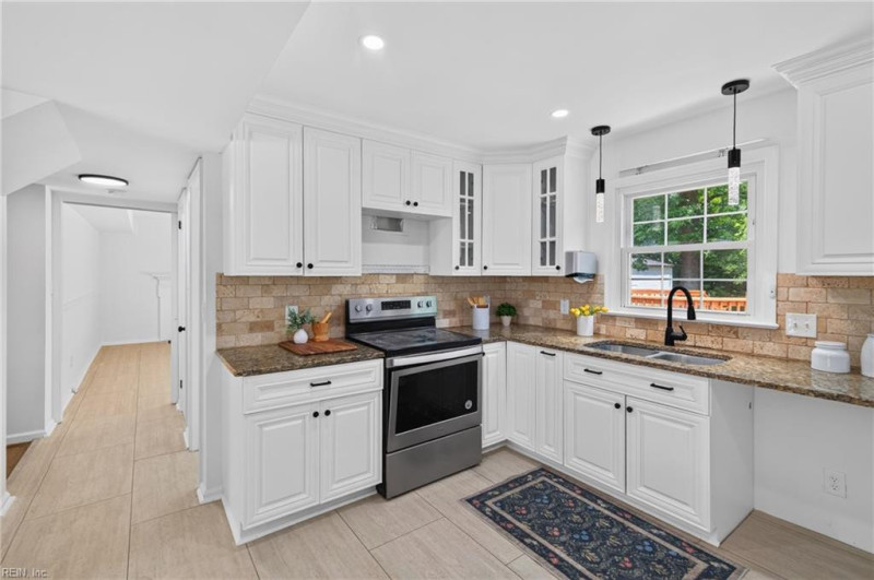Photo 18 of 41 residential for sale in Newport News virginia