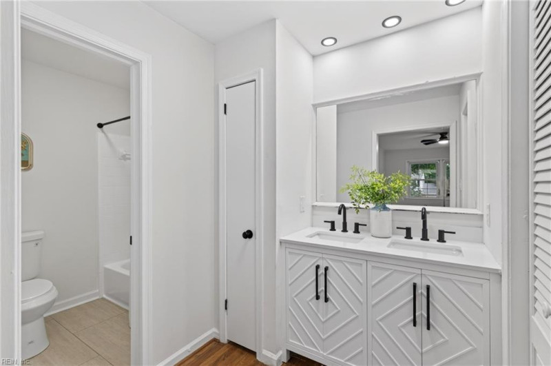 Photo 28 of 41 residential for sale in Newport News virginia