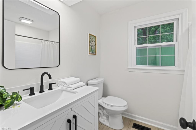 Photo 34 of 41 residential for sale in Newport News virginia