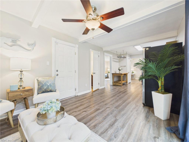 Photo 18 of 40 residential for sale in Virginia Beach virginia