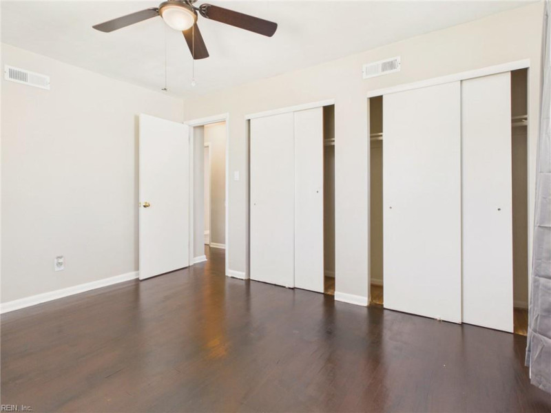 Photo 33 of 40 residential for sale in Virginia Beach virginia