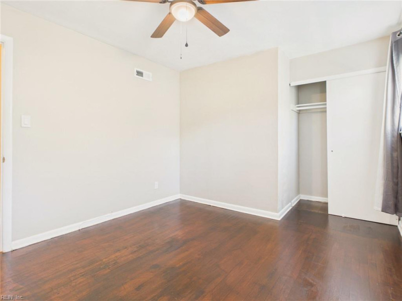Photo 37 of 40 residential for sale in Virginia Beach virginia