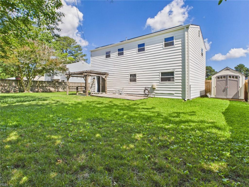 Photo 5 of 40 residential for sale in Virginia Beach virginia