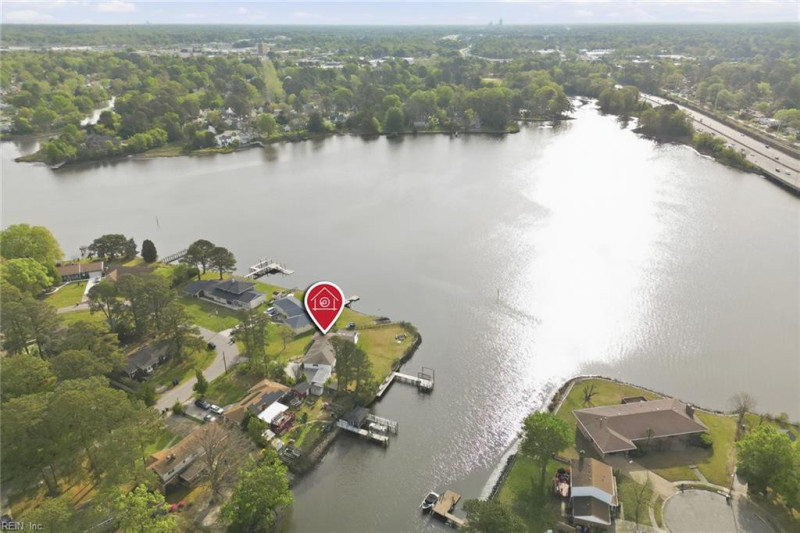 Photo 1 of 36 residential for sale in Norfolk virginia