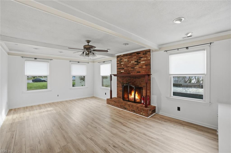 Photo 18 of 36 residential for sale in Norfolk virginia