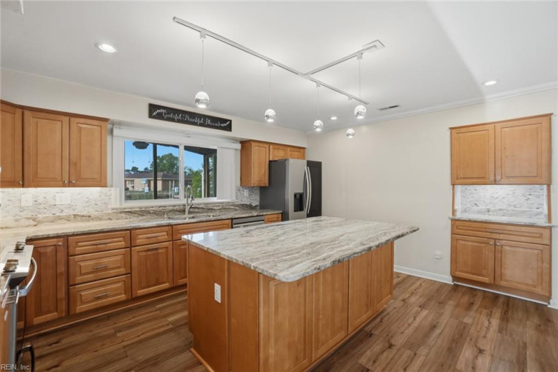 Photo 8 of 36 residential for sale in Norfolk virginia