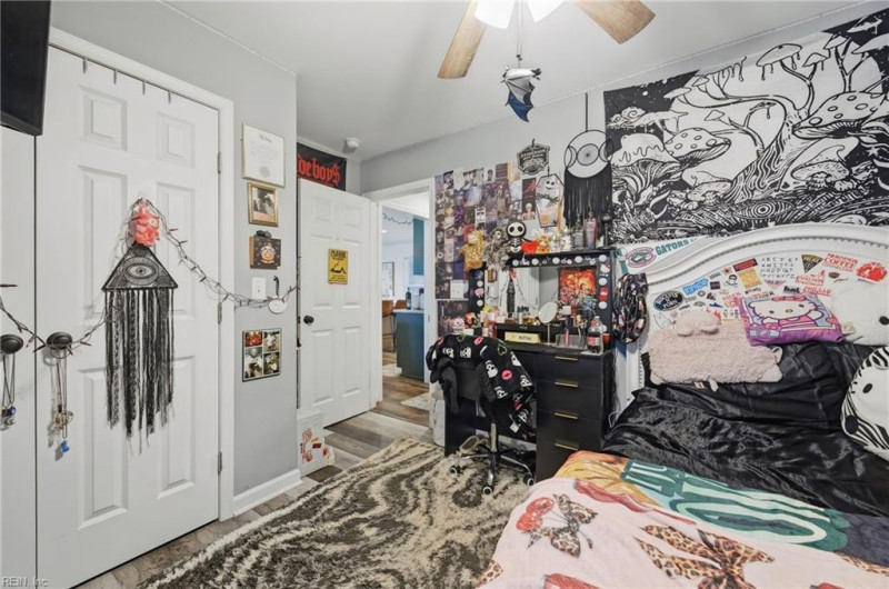 Photo 15 of 27 residential for sale in Gloucester County virginia