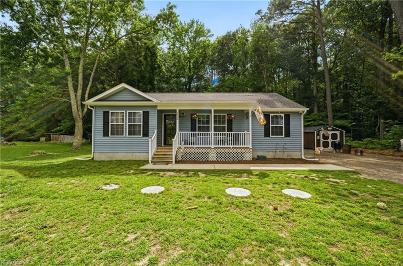 Photo 3 of 27 residential for sale in Gloucester County virginia