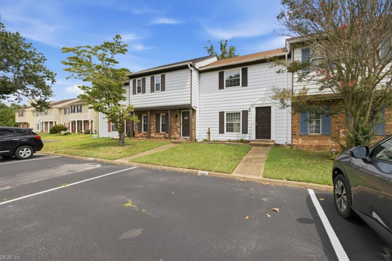 Photo 2 of 28 residential for sale in Chesapeake virginia Photo 2 of 28 residential for sale in Chesapeake virginia