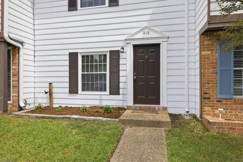 Photo 3 of 28 residential for sale in Chesapeake virginia Photo 3 of 28 residential for sale in Chesapeake virginia