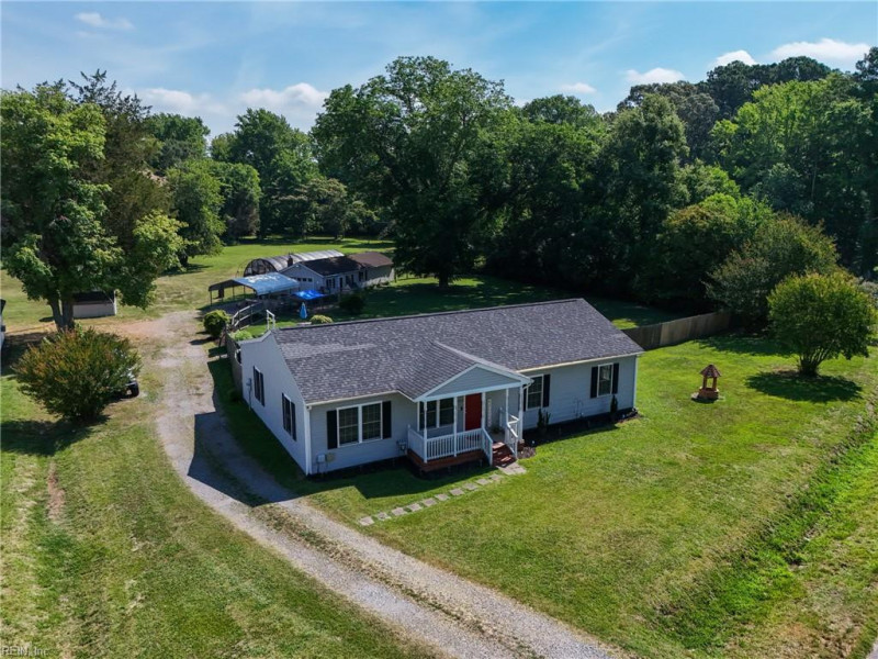 Photo 2 of 45 residential for sale in Chesapeake virginia