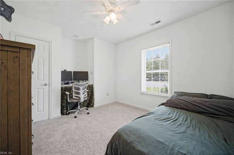 Photo 22 of 45 residential for sale in Chesapeake virginia