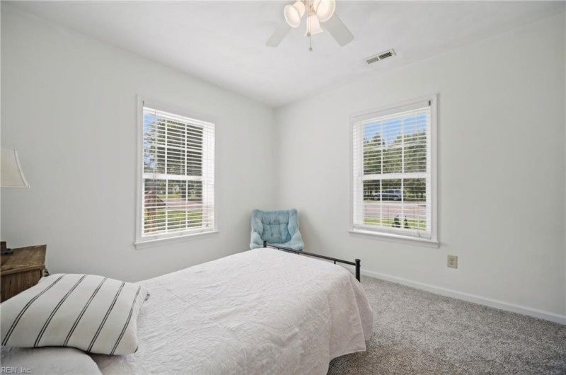 Photo 24 of 45 residential for sale in Chesapeake virginia