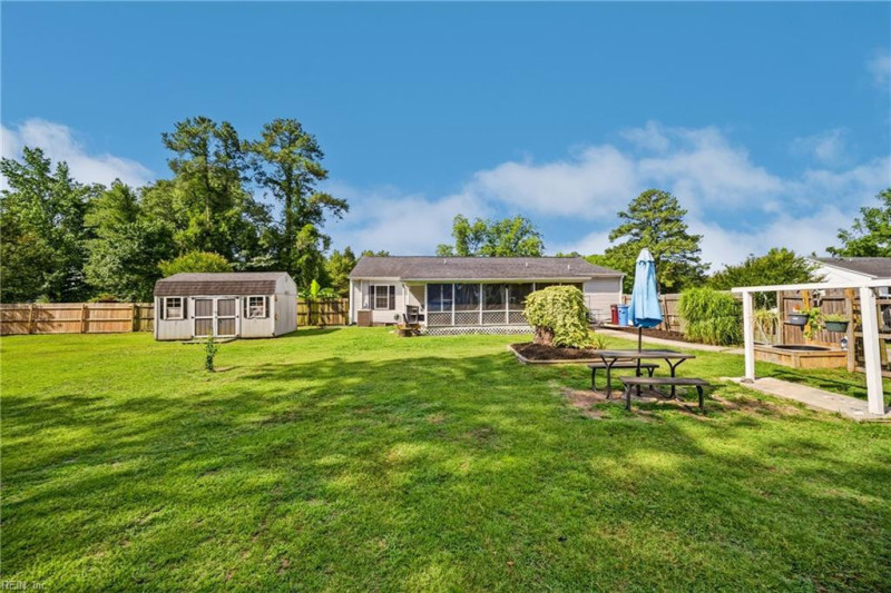 Photo 32 of 45 residential for sale in Chesapeake virginia