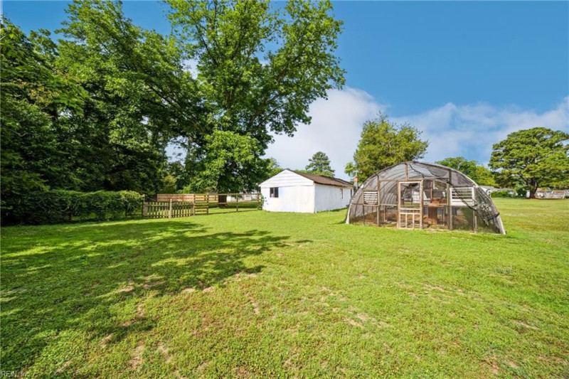 Photo 38 of 45 residential for sale in Chesapeake virginia