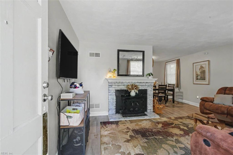 Photo 2 of 35 residential for sale in Norfolk virginia Photo 2 of 35 residential for sale in Norfolk virginia