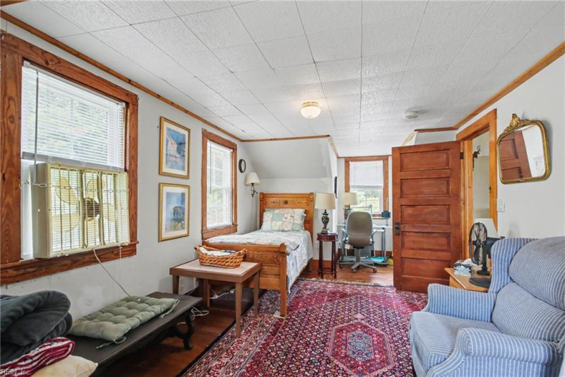 Photo 25 of 45 residential for sale in Surry County virginia