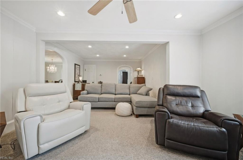 Photo 14 of 49 residential for sale in Suffolk virginia