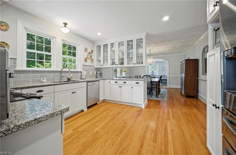 Photo 17 of 49 residential for sale in Suffolk virginia