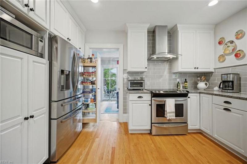 Photo 18 of 49 residential for sale in Suffolk virginia