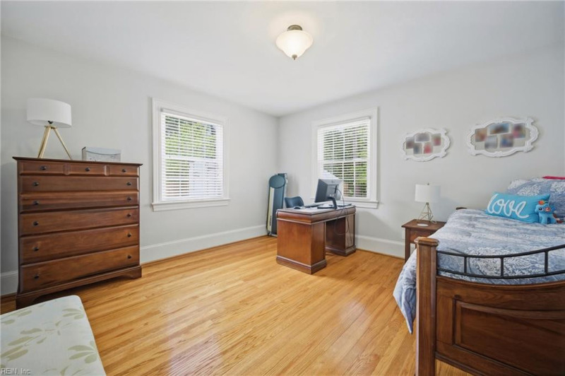 Photo 28 of 49 residential for sale in Suffolk virginia