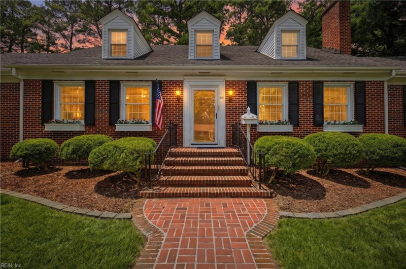 Photo 5 of 49 residential for sale in Suffolk virginia