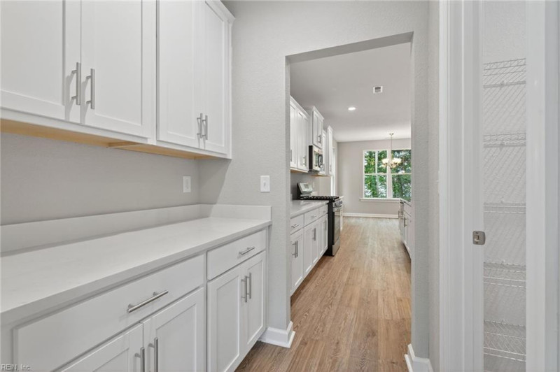 Photo 14 of 44 residential for sale in Chesapeake virginia