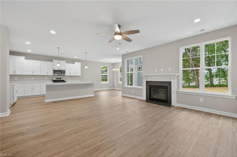 Photo 21 of 44 residential for sale in Chesapeake virginia