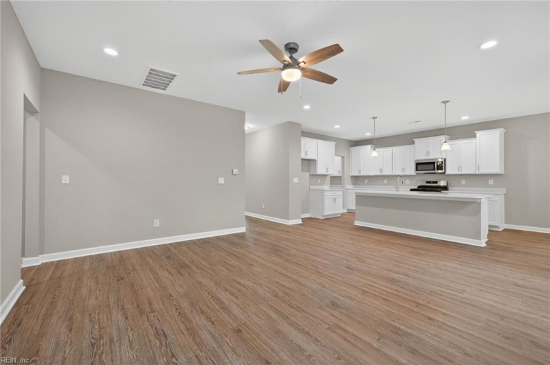 Photo 22 of 44 residential for sale in Chesapeake virginia