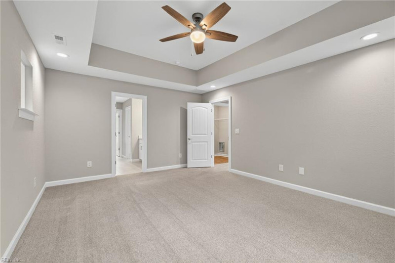 Photo 27 of 44 residential for sale in Chesapeake virginia