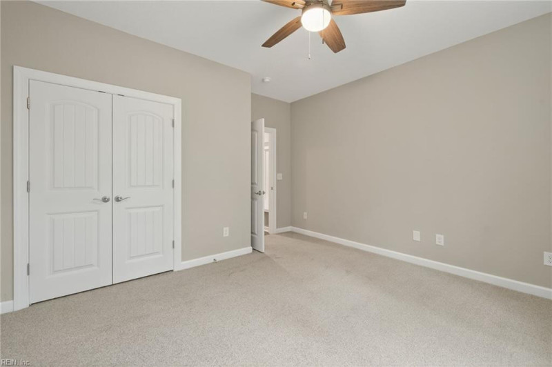 Photo 34 of 44 residential for sale in Chesapeake virginia