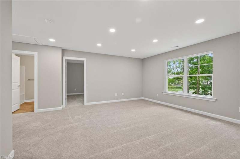 Photo 38 of 44 residential for sale in Chesapeake virginia