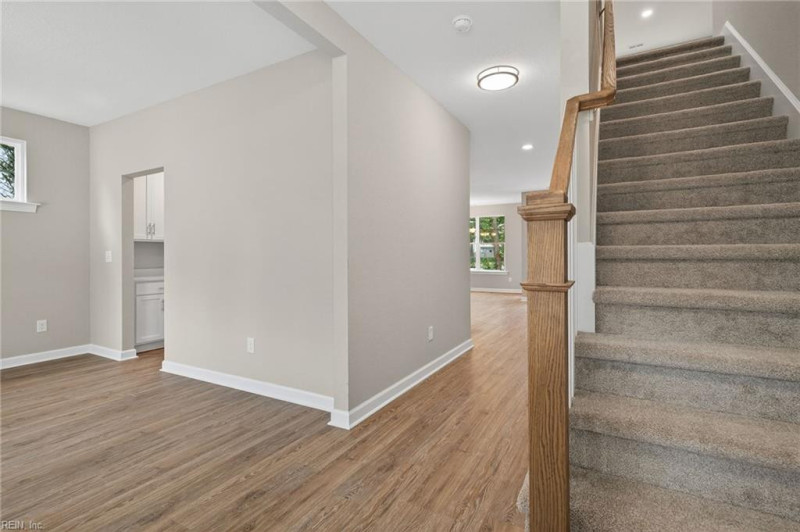 Photo 7 of 44 residential for sale in Chesapeake virginia