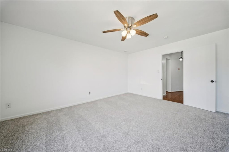 Photo 10 of 24 residential for sale in Virginia Beach virginia