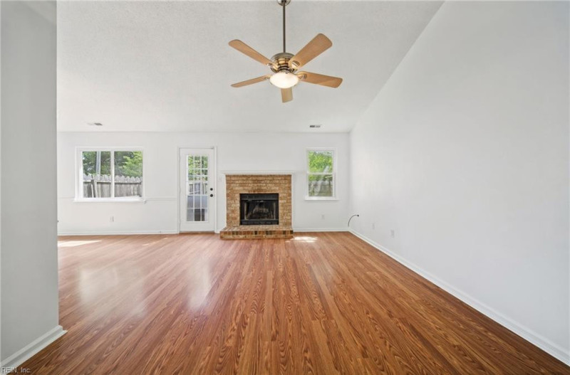 Photo 3 of 24 residential for sale in Virginia Beach virginia