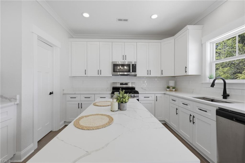 Photo 10 of 49 residential for sale in Chesapeake virginia Photo 10 of 49 residential for sale in Chesapeake virginia