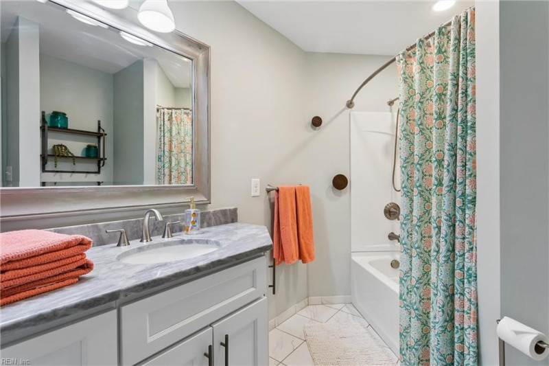 Photo 36 of 50 residential for sale in Isle of Wight County virginia