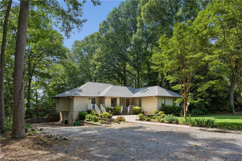 Photo 50 of 50 residential for sale in Isle of Wight County virginia